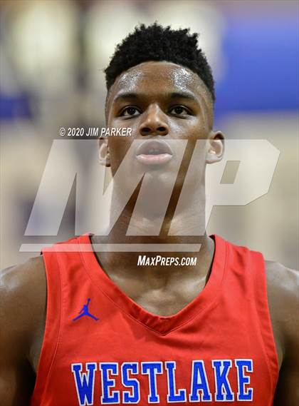 Thumbnail 3 in Westlake vs. Warren (UIL Class 6A Area Playoff) photogallery.