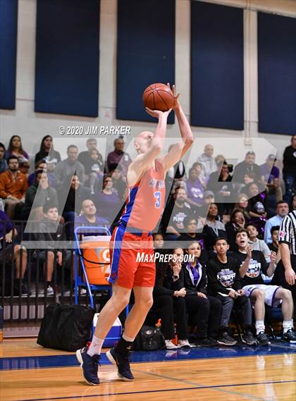 Thumbnail 3 in Westlake vs. Warren (UIL Class 6A Area Playoff) photogallery.