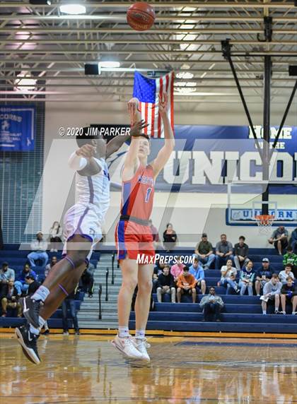 Thumbnail 2 in Westlake vs. Warren (UIL Class 6A Area Playoff) photogallery.