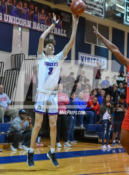 Thumbnail 3 in Westlake vs. Warren (UIL Class 6A Area Playoff) photogallery.