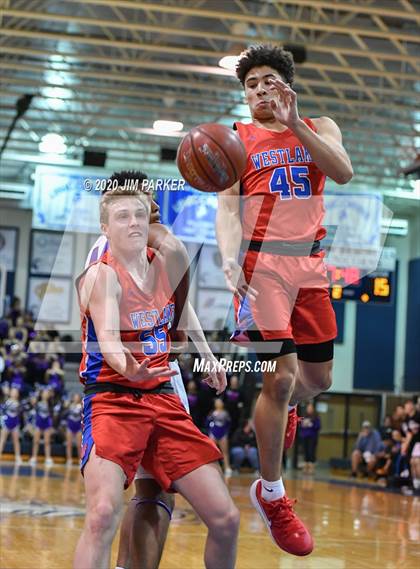 Thumbnail 1 in Westlake vs. Warren (UIL Class 6A Area Playoff) photogallery.