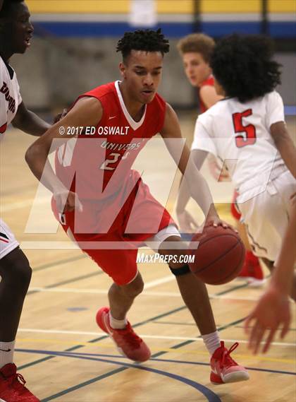 Thumbnail 3 in University vs. Albany photogallery.