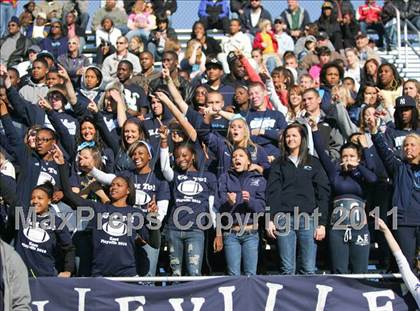 Thumbnail 1 in Belleville West vs. East photogallery.