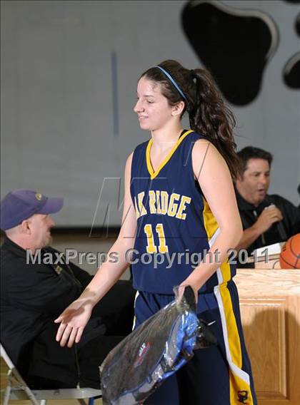 Thumbnail 3 in Oak Ridge vs. El Camino (Bulldog Winter Classic) photogallery.