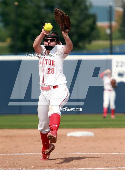 Thumbnail 2 in Hazleton vs. Hempfield Area (PIAA 6A Final) photogallery.