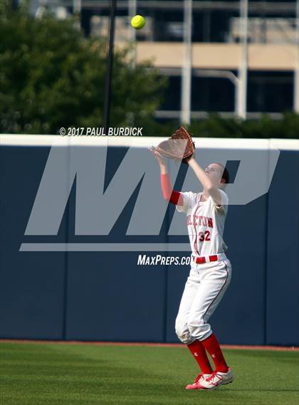 Thumbnail 2 in Hazleton vs. Hempfield Area (PIAA 6A Final) photogallery.
