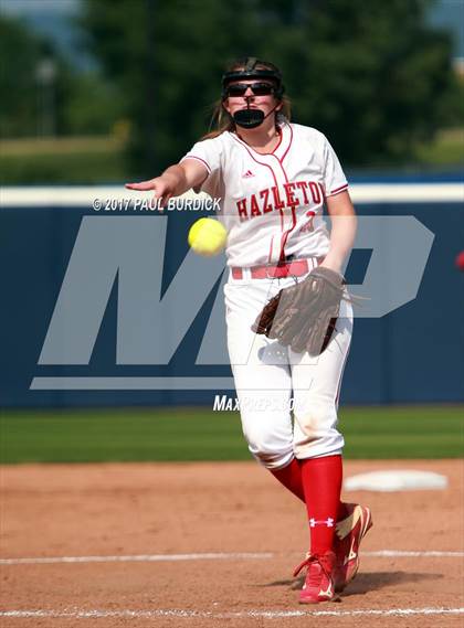 Thumbnail 1 in Hazleton vs. Hempfield Area (PIAA 6A Final) photogallery.