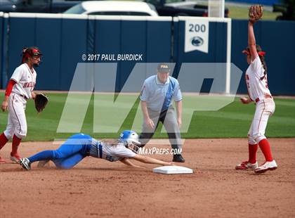 Thumbnail 1 in Hazleton vs. Hempfield Area (PIAA 6A Final) photogallery.