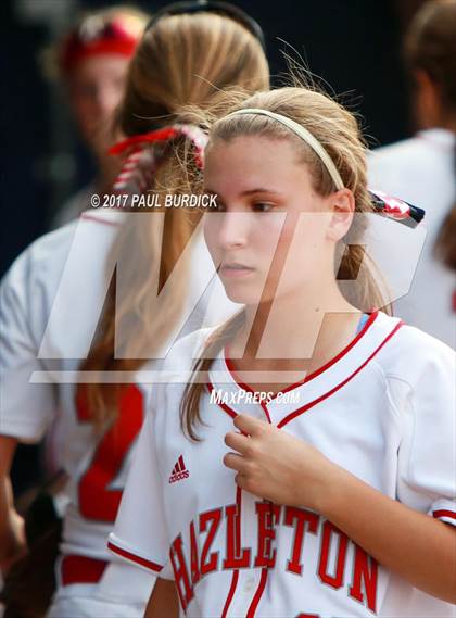 Thumbnail 2 in Hazleton vs. Hempfield Area (PIAA 6A Final) photogallery.