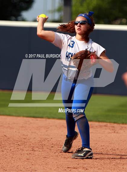 Thumbnail 2 in Hazleton vs. Hempfield Area (PIAA 6A Final) photogallery.