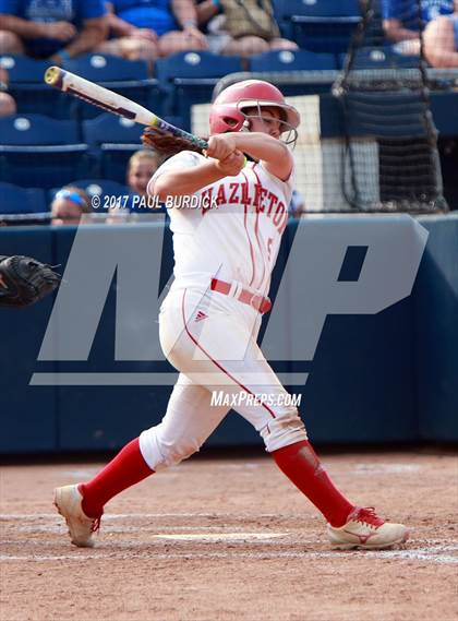Thumbnail 2 in Hazleton vs. Hempfield Area (PIAA 6A Final) photogallery.