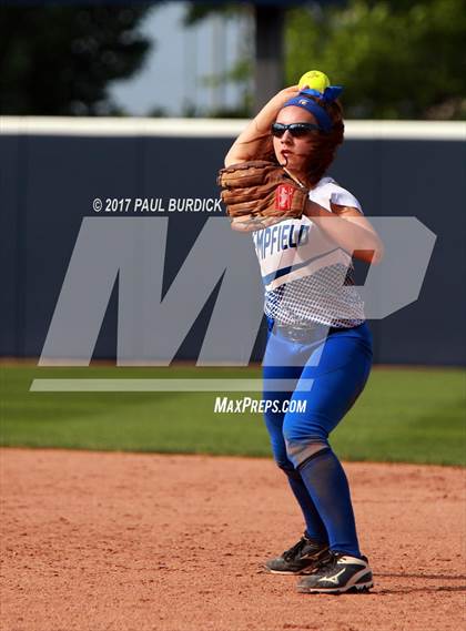 Thumbnail 1 in Hazleton vs. Hempfield Area (PIAA 6A Final) photogallery.