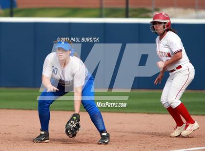 Thumbnail 1 in Hazleton vs. Hempfield Area (PIAA 6A Final) photogallery.