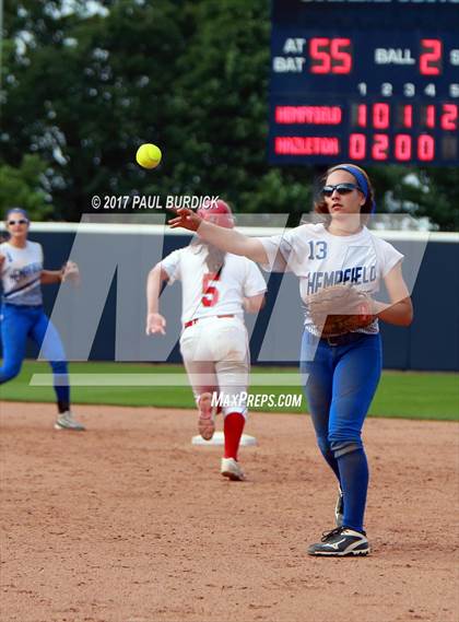 Thumbnail 3 in Hazleton vs. Hempfield Area (PIAA 6A Final) photogallery.