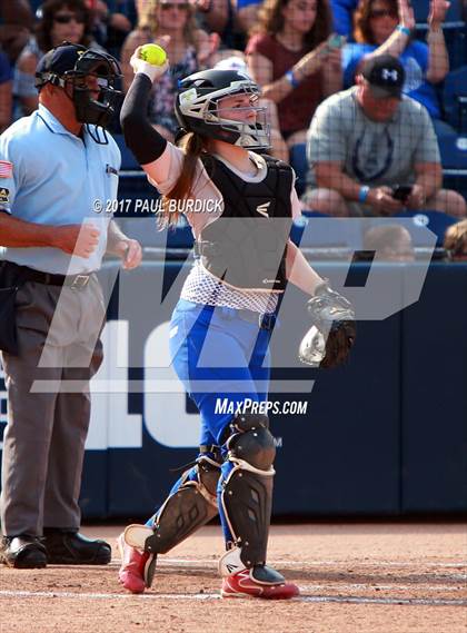 Thumbnail 1 in Hazleton vs. Hempfield Area (PIAA 6A Final) photogallery.