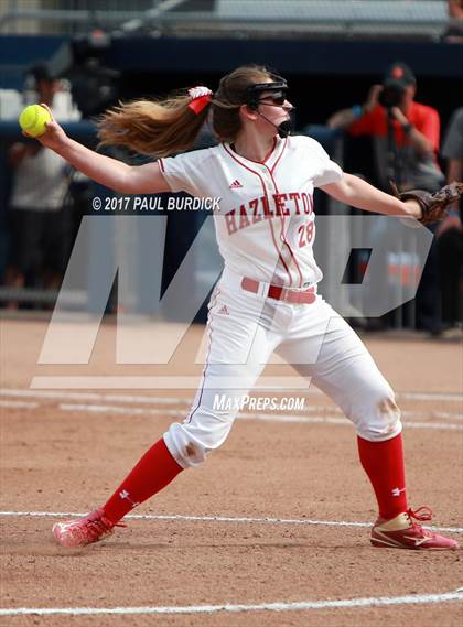 Thumbnail 3 in Hazleton vs. Hempfield Area (PIAA 6A Final) photogallery.