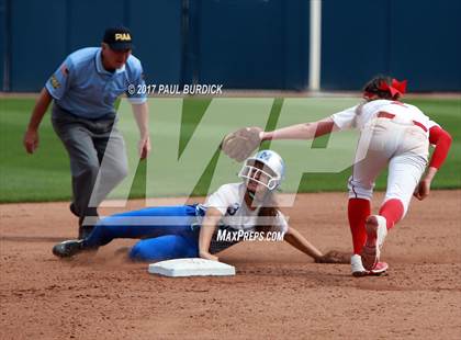 Thumbnail 2 in Hazleton vs. Hempfield Area (PIAA 6A Final) photogallery.