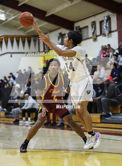 Thumbnail 2 in Enochs @ Liberty (Stonebarger Tournament) photogallery.