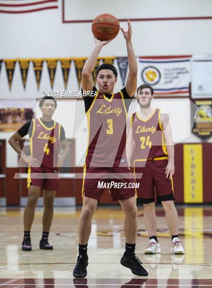 Thumbnail 2 in Enochs @ Liberty (Stonebarger Tournament) photogallery.