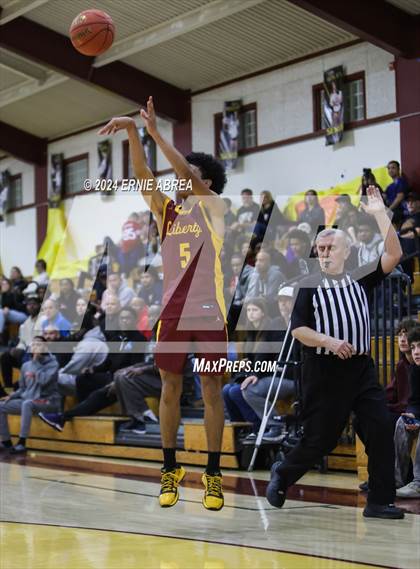 Thumbnail 2 in Enochs @ Liberty (Stonebarger Tournament) photogallery.