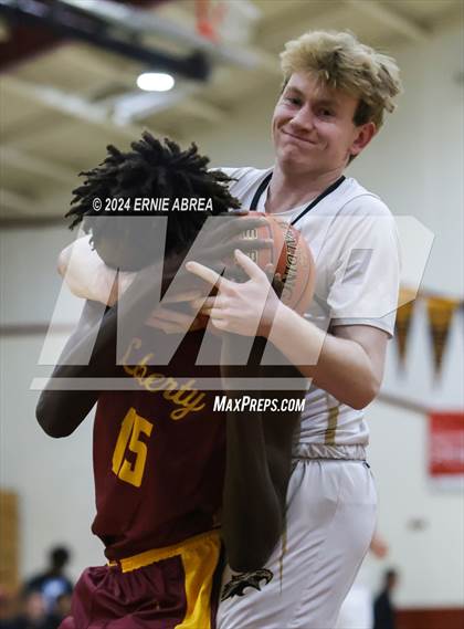 Thumbnail 1 in Enochs @ Liberty (Stonebarger Tournament) photogallery.