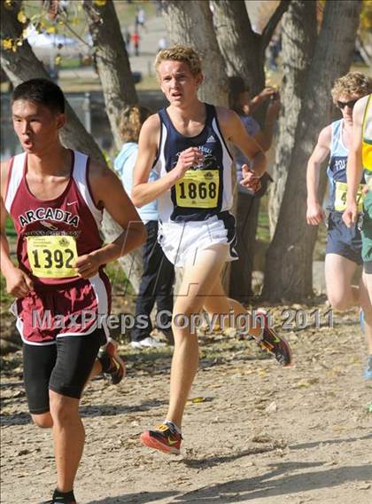 Thumbnail 2 in CIF State Cross Country Championships (Boys Division I) photogallery.