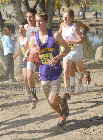 Thumbnail 1 in CIF State Cross Country Championships (Boys Division I) photogallery.
