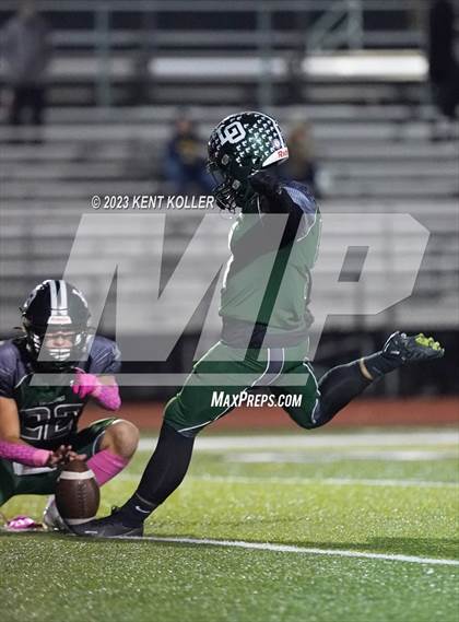 Thumbnail 1 in Farmington @ Lake Orion photogallery.