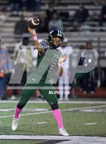 Thumbnail 1 in Farmington @ Lake Orion photogallery.