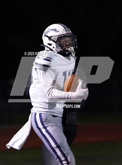 Thumbnail 3 in Farmington @ Lake Orion photogallery.