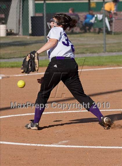 Thumbnail 1 in Austin East @ Sevier County photogallery.