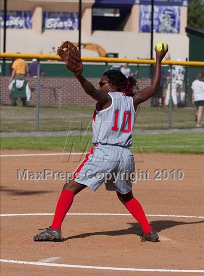 Thumbnail 2 in Austin East @ Sevier County photogallery.