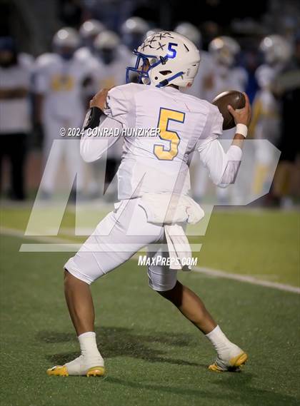 Thumbnail 3 in Gahr vs. Pasadena (CIF-SS Division 13 Final) photogallery.