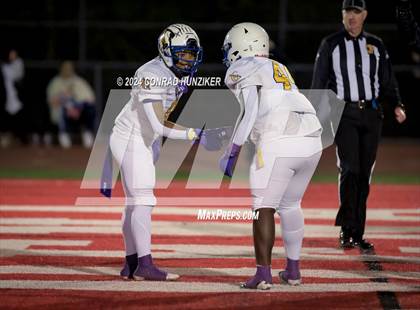 Thumbnail 2 in Gahr vs. Pasadena (CIF-SS Division 13 Final) photogallery.