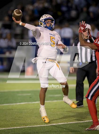 Thumbnail 1 in Gahr vs. Pasadena (CIF-SS Division 13 Final) photogallery.