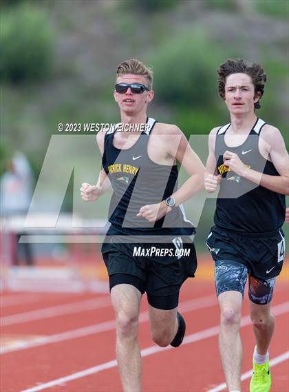 Thumbnail 1 in Cathedral Catholic Tri-Meet photogallery.