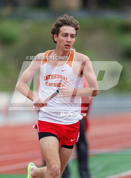 Thumbnail 2 in Cathedral Catholic Tri-Meet photogallery.