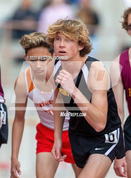 Thumbnail 3 in Cathedral Catholic Tri-Meet photogallery.