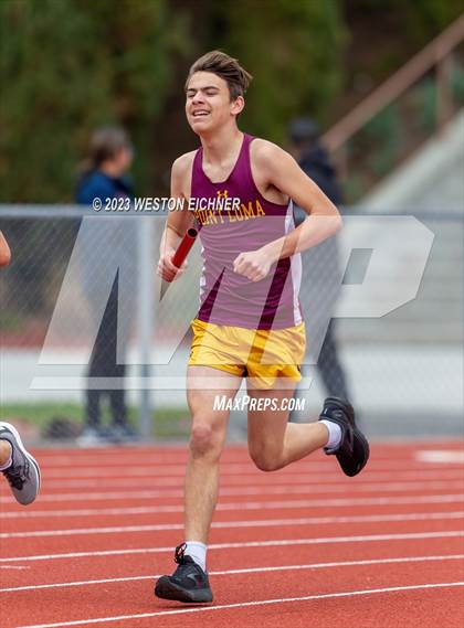 Thumbnail 3 in Cathedral Catholic Tri-Meet photogallery.