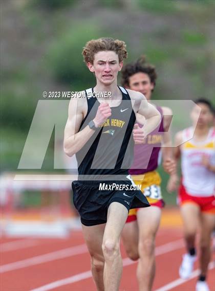 Thumbnail 3 in Cathedral Catholic Tri-Meet photogallery.