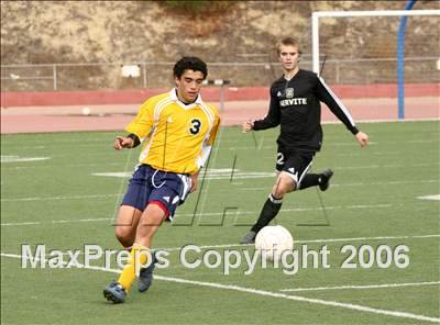 Thumbnail 3 in Servite vs Morse (15th Annual Winter Tournament) photogallery.