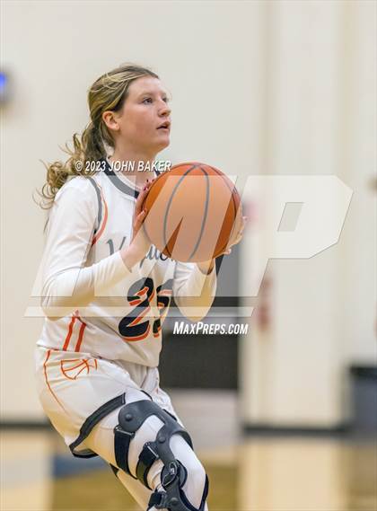 Thumbnail 3 in Loyalton vs. Fernley (Varsity Elite) photogallery.
