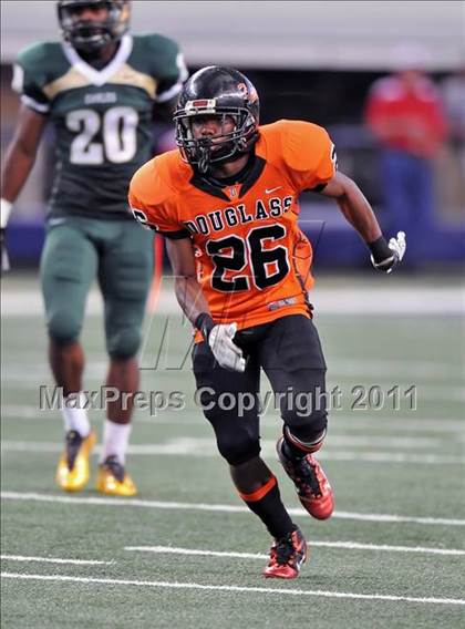 Thumbnail 3 in DeSoto vs. Douglass (Kirk Herbstreit National Kickoff Classic) photogallery.