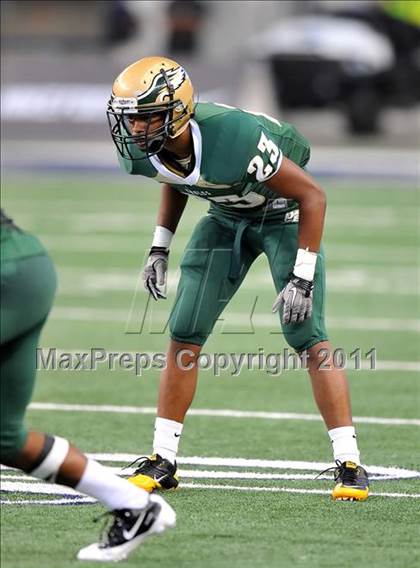 Thumbnail 1 in DeSoto vs. Douglass (Kirk Herbstreit National Kickoff Classic) photogallery.
