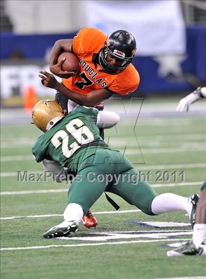 Thumbnail 2 in DeSoto vs. Douglass (Kirk Herbstreit National Kickoff Classic) photogallery.