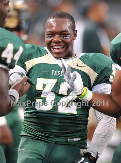 Thumbnail 3 in DeSoto vs. Douglass (Kirk Herbstreit National Kickoff Classic) photogallery.