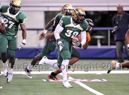 Thumbnail 3 in DeSoto vs. Douglass (Kirk Herbstreit National Kickoff Classic) photogallery.