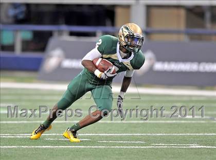 Thumbnail 2 in DeSoto vs. Douglass (Kirk Herbstreit National Kickoff Classic) photogallery.