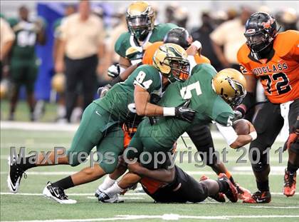 Thumbnail 2 in DeSoto vs. Douglass (Kirk Herbstreit National Kickoff Classic) photogallery.