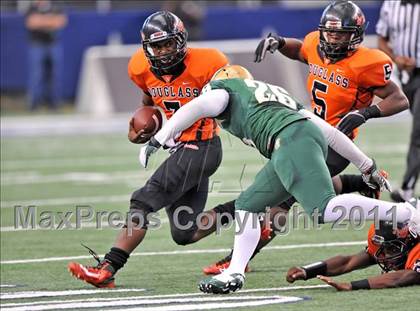 Thumbnail 1 in DeSoto vs. Douglass (Kirk Herbstreit National Kickoff Classic) photogallery.